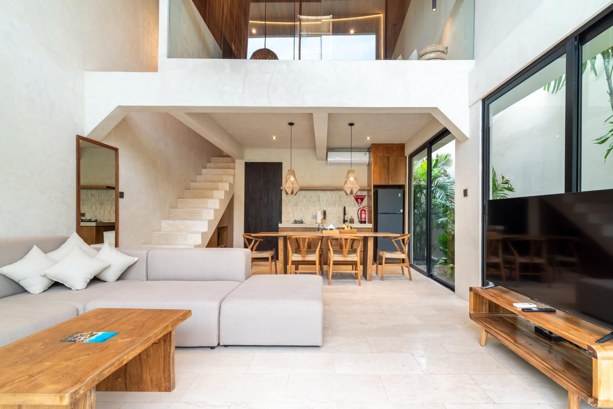 Elvara di Balangan – Vila Modern 1 Kamar Tidur dengan Kolam Renang Pribadi — foto 1