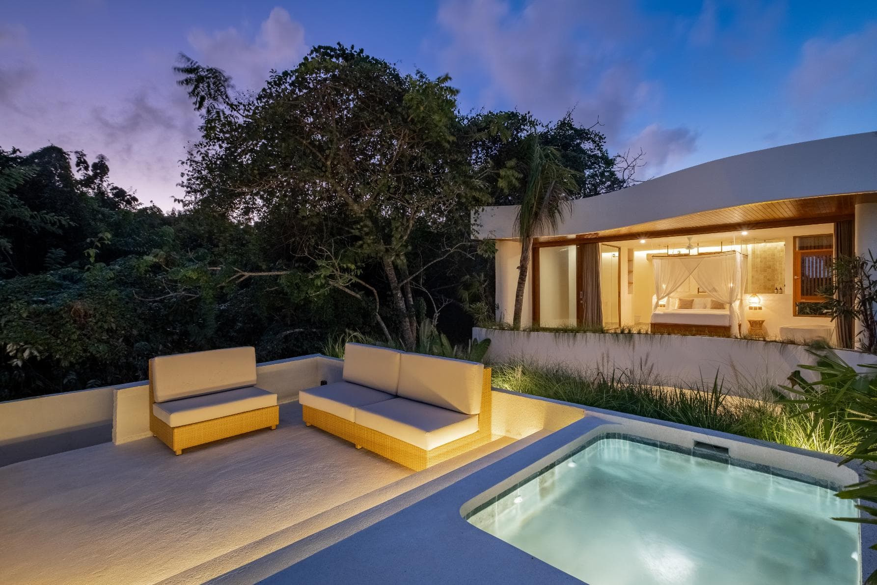 Palmira Villa – 2BDR Tropical Chic Villa with Rooftop & Sunken Lounge in Pecatu (1/18)