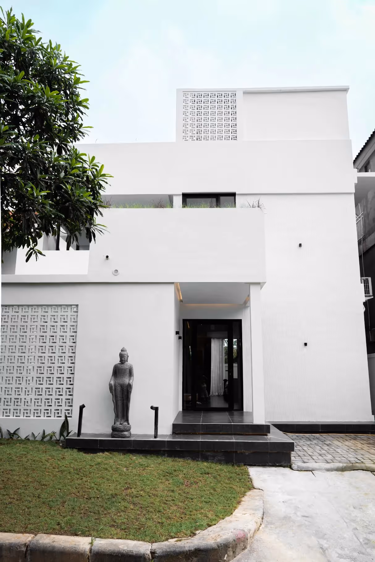 Villa Amada – Modern 3BR Villa with Private Pool in Dreamland (1/10)