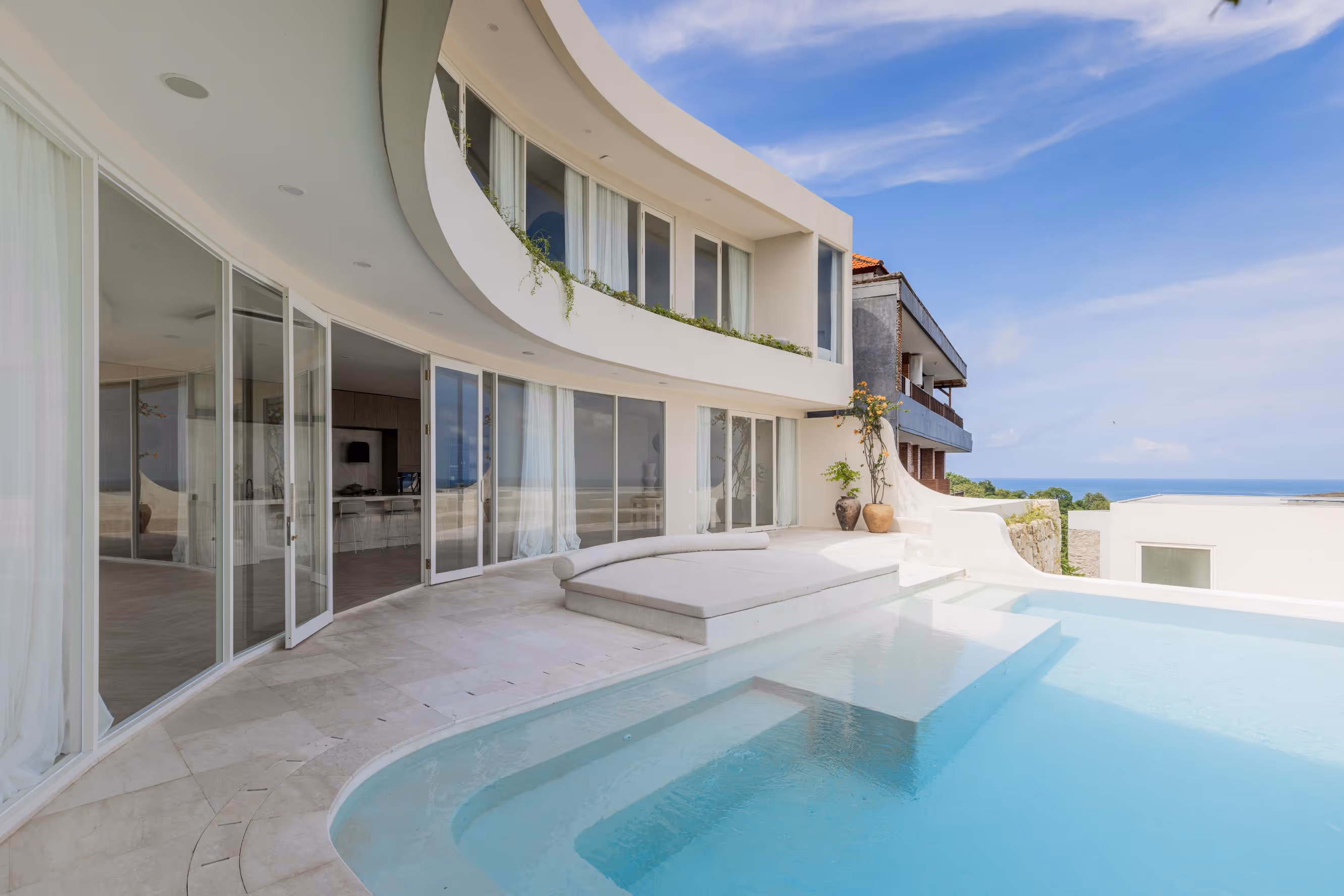 Casa Suri in Bingin – Modern Coastal Villa with Sunset Pool Terrace (1/18)