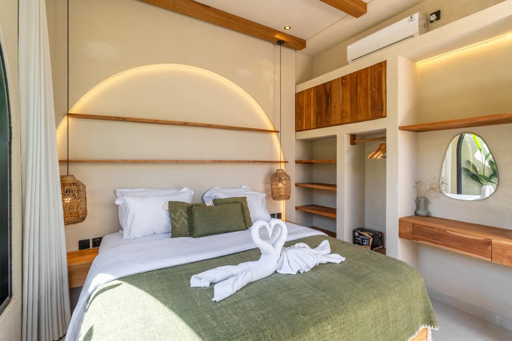 Sira in Melasti – Rooftop Lounge & Arched Mediterranean Design (1/13)
