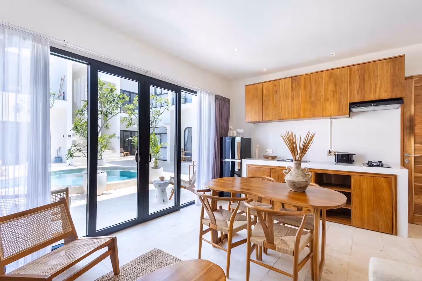 Thesa Living Uluwatu – Ready 1BR Leasehold Apartment Near Beaches (1/7)
