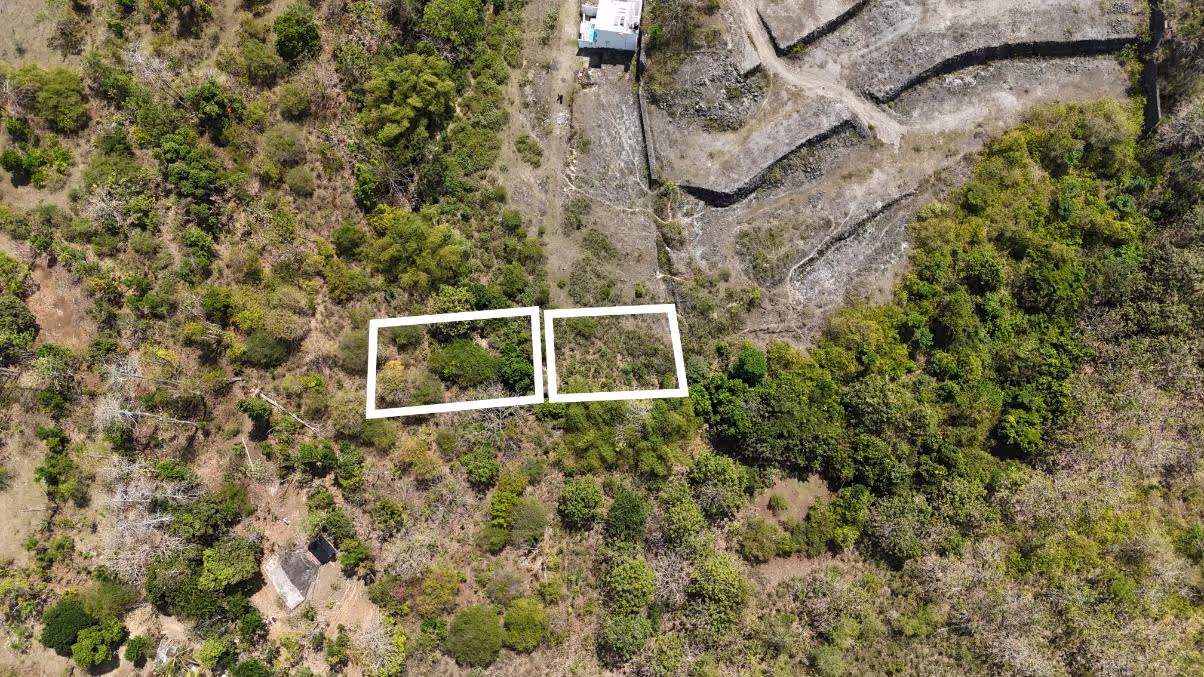 Aurum Land - 10 Are Leasehold Plot in Balangan (1/2)