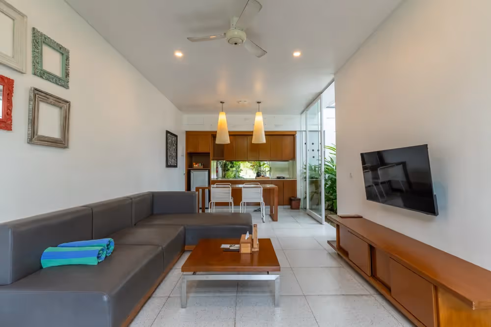 Villa Miyu – Tropical 1-Bedroom Retreat with Lush Garden Views (1/6)
