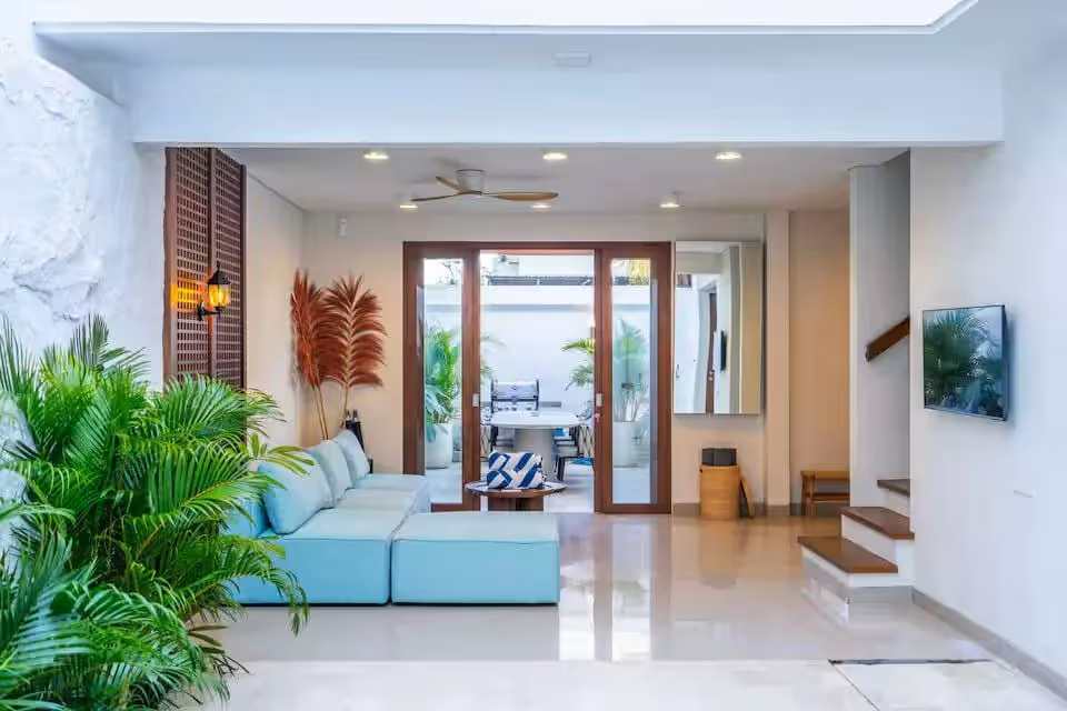 Villa Karsten - Modern 3BDR Villa in Melasti with Bright Interiors (1/8)