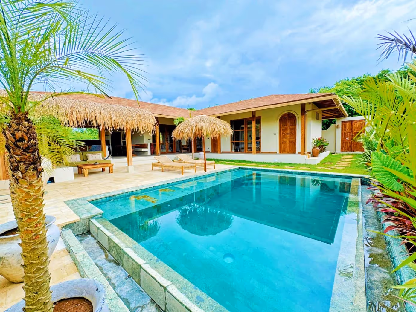 Villa Noémie – Villa moderne en leasehold 3 chambres avec piscine et jardin — photo 1