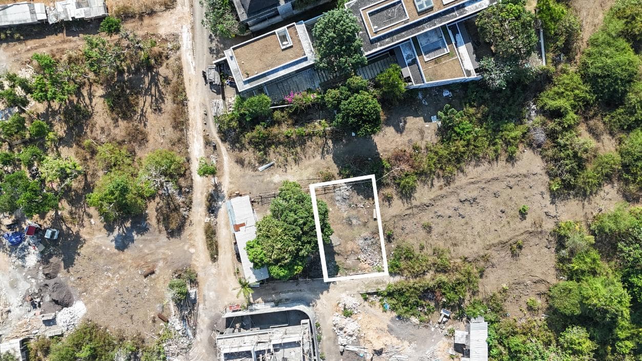 Solterra Land – Terrain de 1,92 are en leasehold avec vue sur l'océan (1/5)