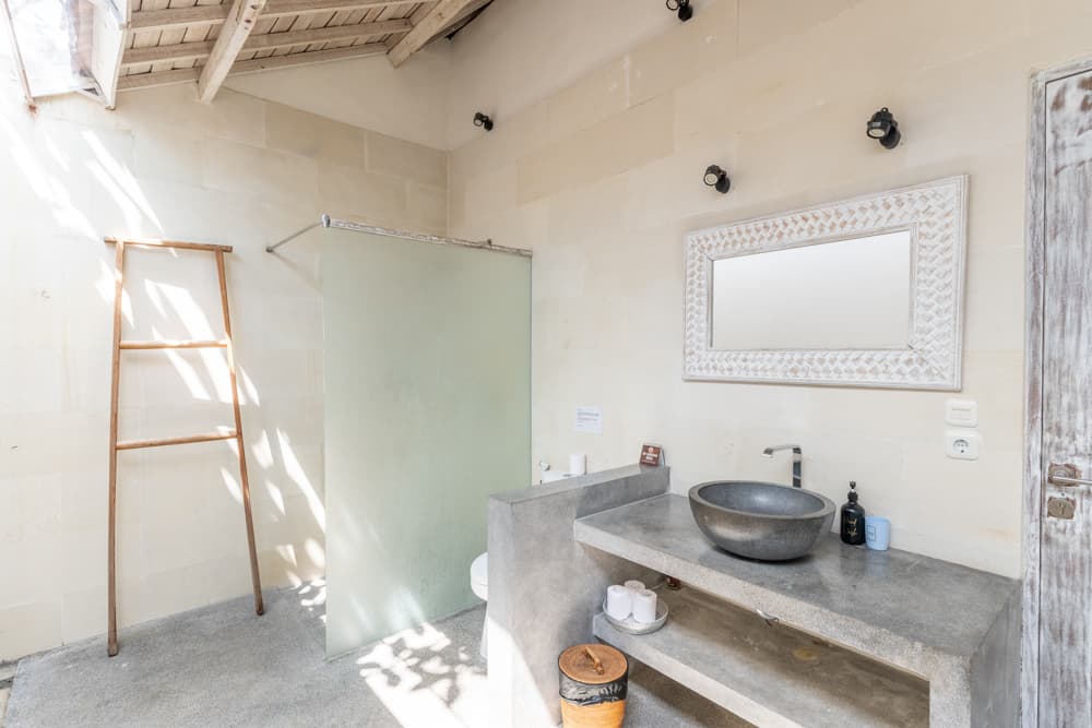 Senara Oasis in Bingin – Spacious 3BR Villa with Jungle Views & Private Pool (1/18)