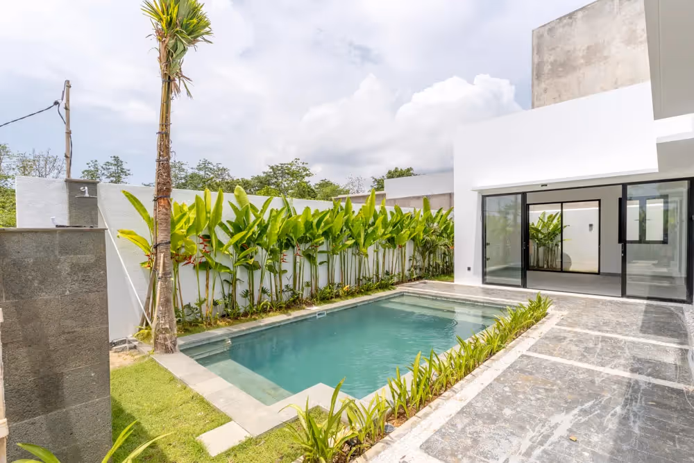 Villa Lou Pay – Modern 3BDR Leasehold Villas with Pool in Pecatu (1/8)