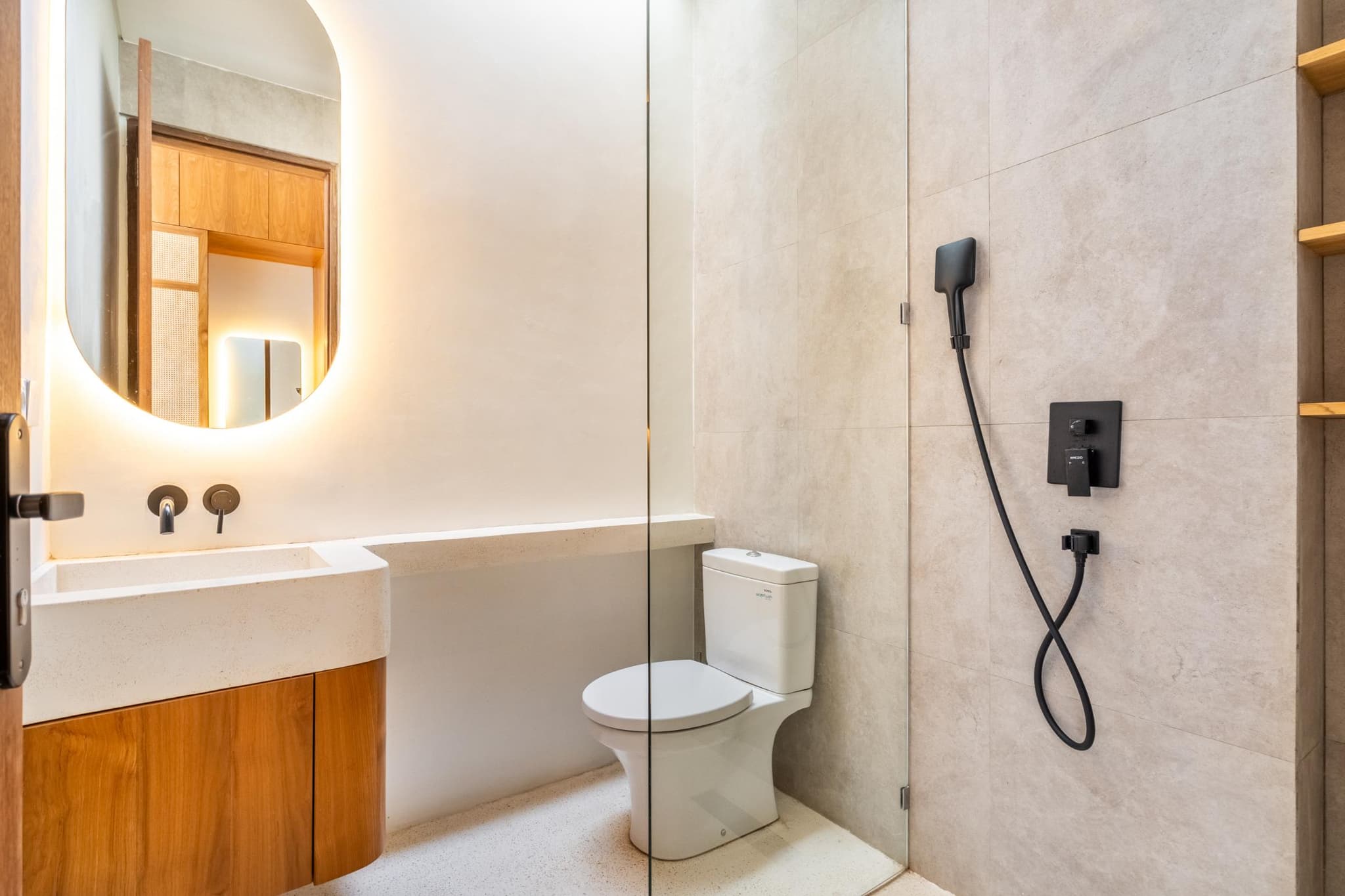 Villa Vynara – Elegant 4BR Leasehold & Premium Living in Ungasan (1/20)