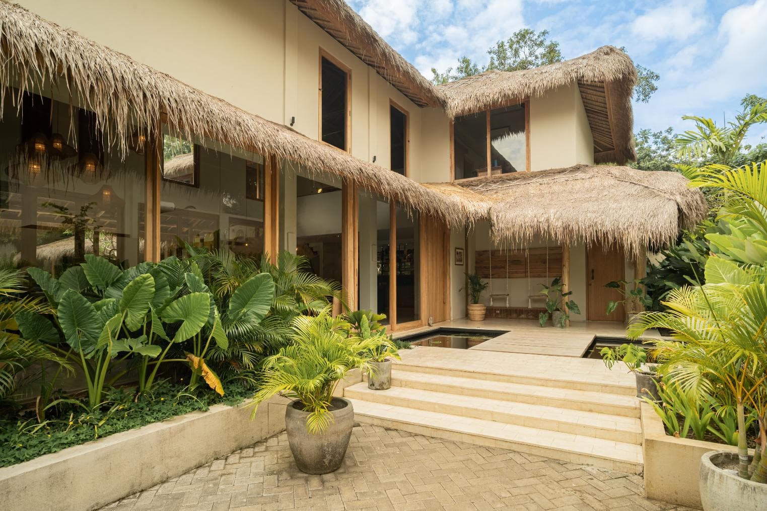 Eluné in Bingin – Tropical 6,5BR Estate with Resort-Style Living (1/22)