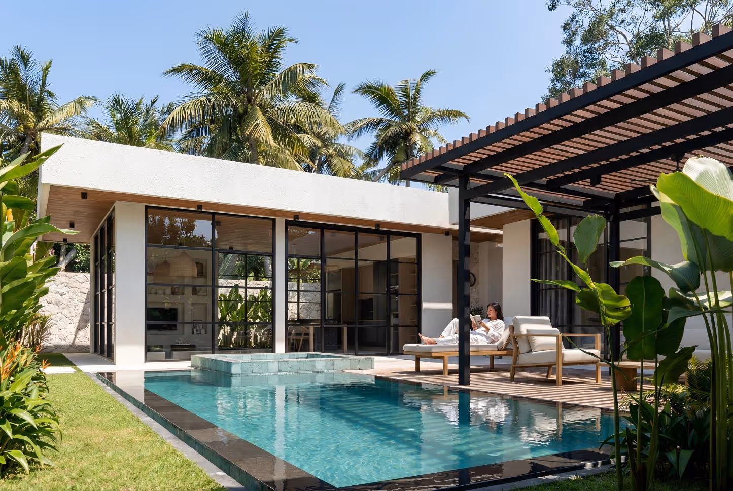 Villa Kanara – Tropical 2BDR Villa with Private Pool (1/7)