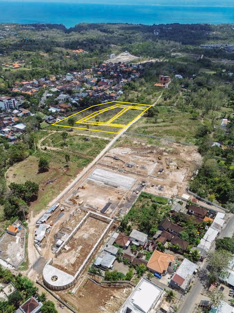 Mirai Land – 211 m² Leasehold Land with Ocean Views & Access Roads (1/5)