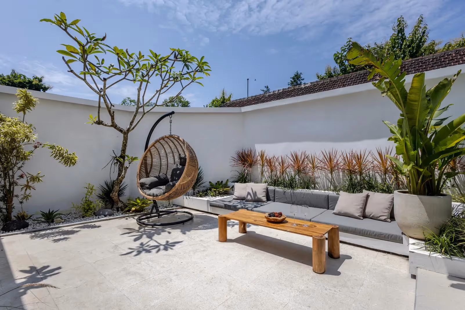 Kavya in Melasti – Freehold 2BR Villa with Lush Courtyard & Pool (1/12)