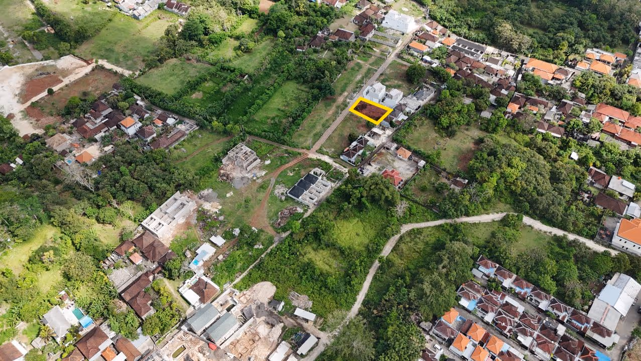 Zara Land - Terrain de 2 ares en leasehold avec aperçu de l'océan à Ungasan (1/6)