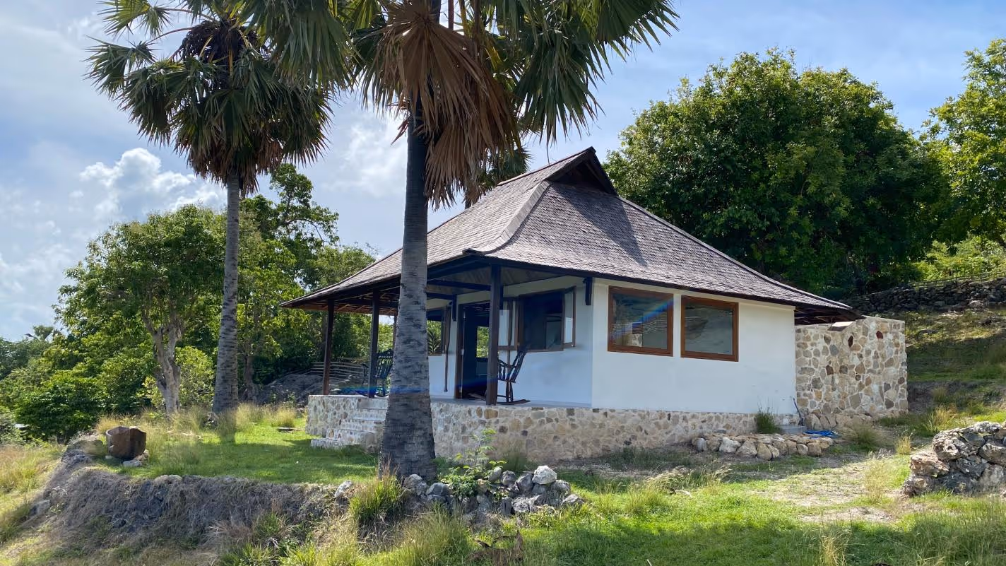 Samudra Villa – 3BR Freehold Villa on 1.4 Hectares with Ocean View (1/13)