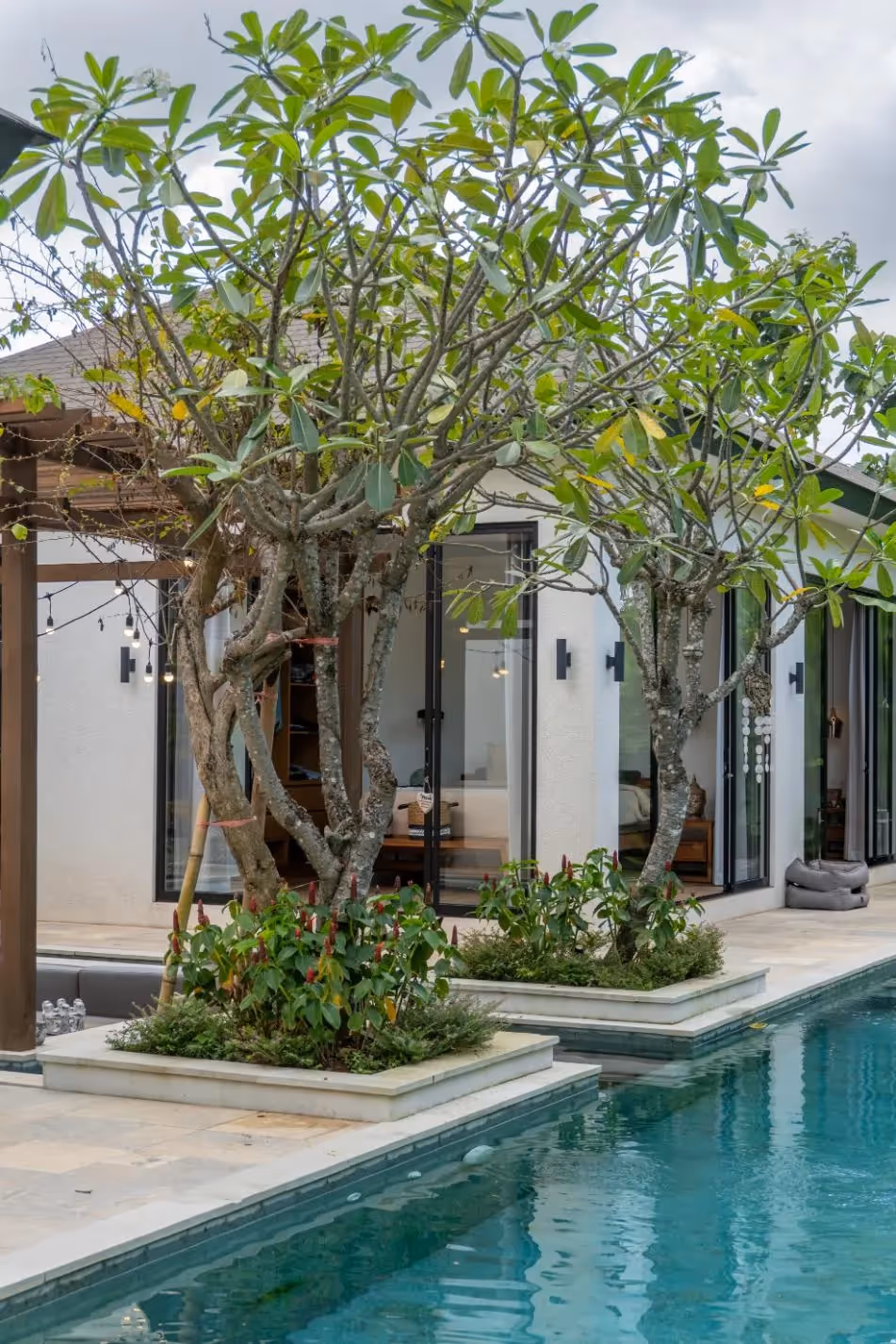 Villa Orana – Ready-to-Move 4BR Retreat with Long Pool (1/12)