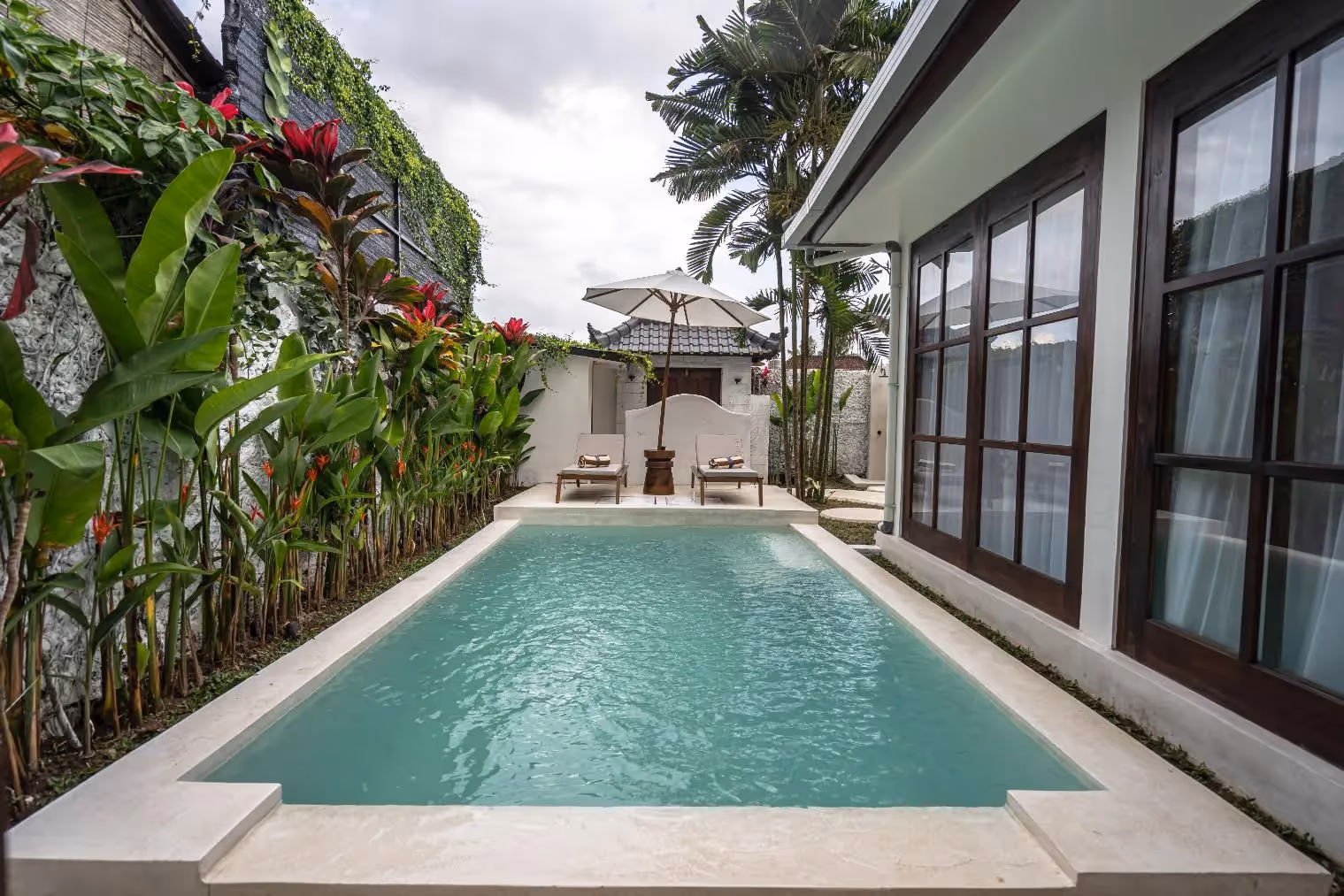Villa Twilight – Modern Tropical 2BR Leasehold Villa with Private Pool (1/10)