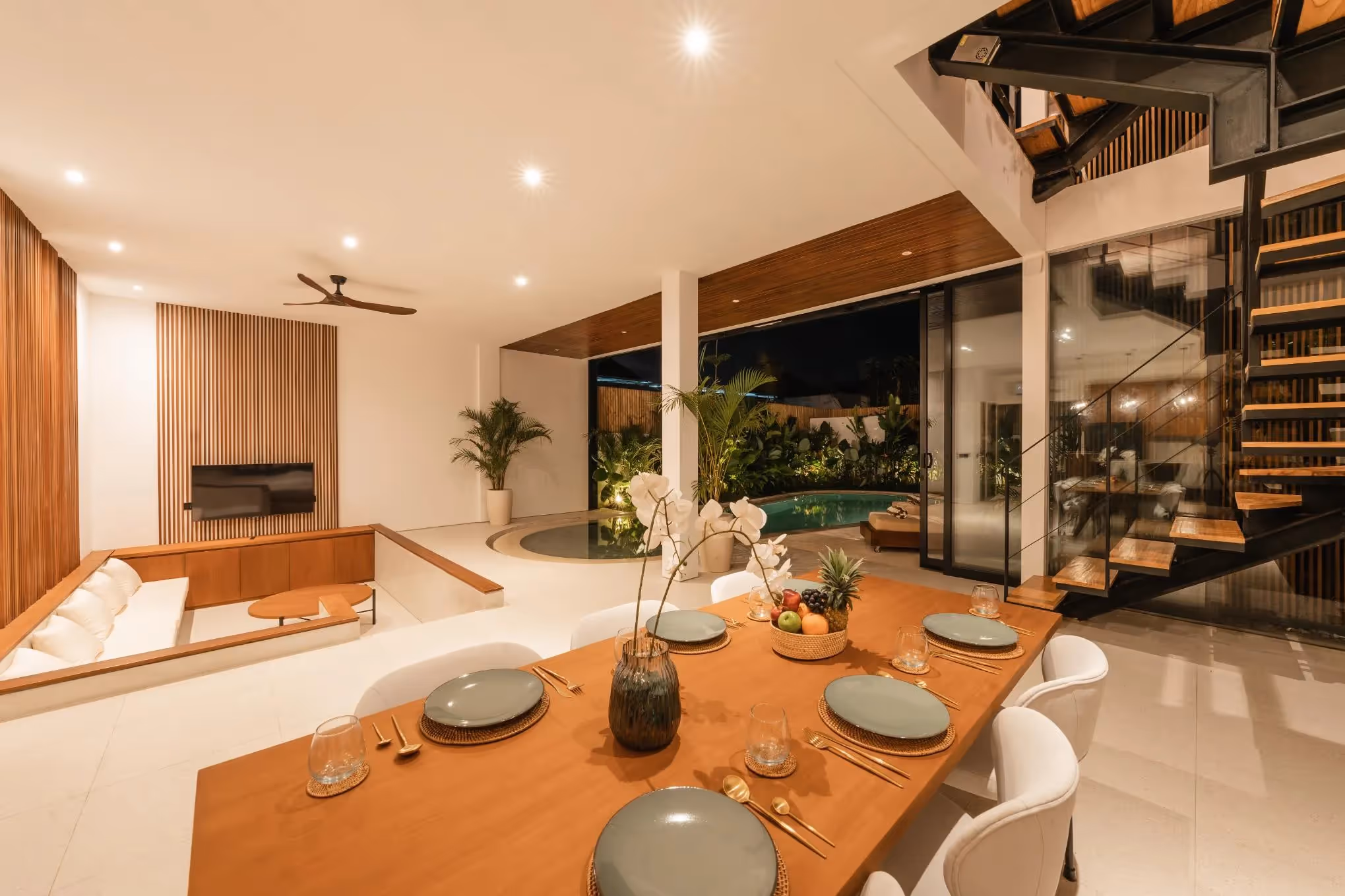 Vellamo Villa - Contemporary 2BR Villa with Rooftop Lounge, Private Pool & Carport (1/9)