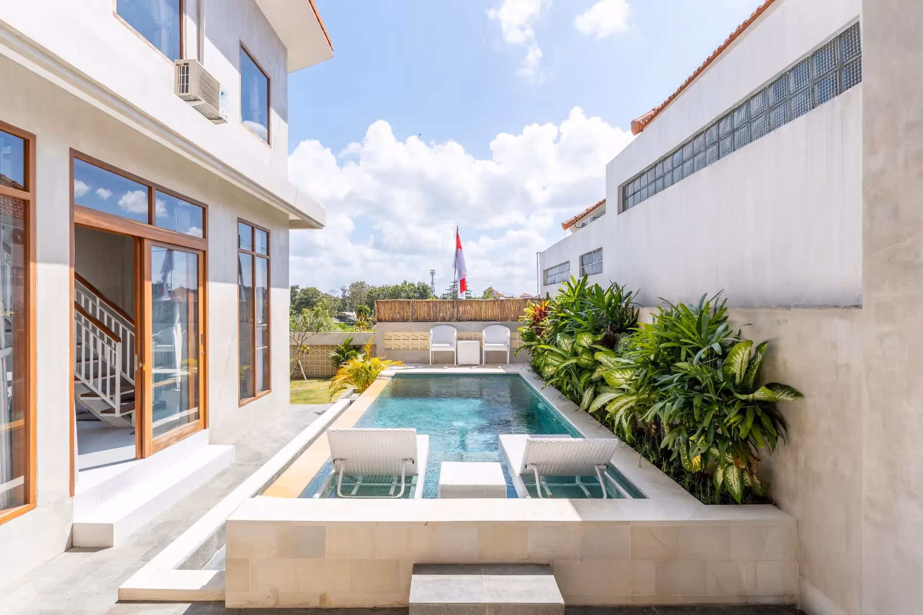 Villa Takara — Вилла с 2 спальнями, бассейном и крышей в Унгасане, готовая к заселению — фото 1