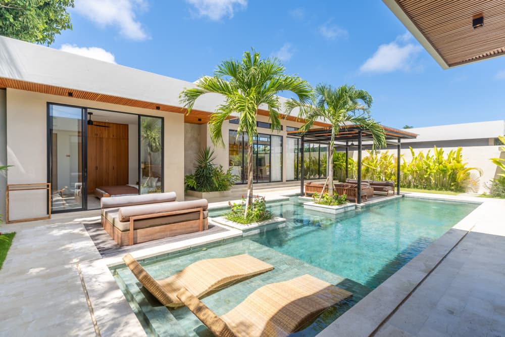 Alinor à Ungasan – Villa tropicale moderne avec piscine et ambiance resort — photo 1