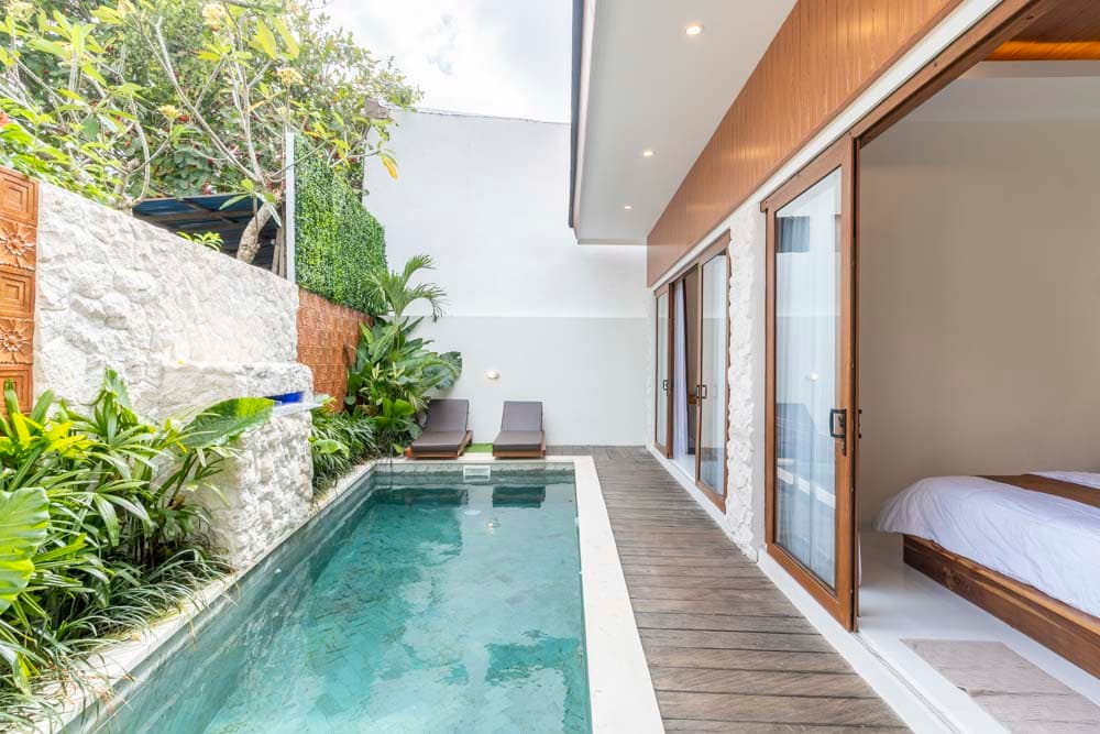 Yovara in Pecatu – Modern 2BR Villa with Rooftop Terrace & Private Pool (1/17)