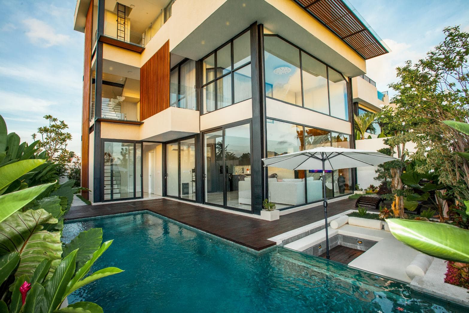 Liora Villa in Pererenan – 4BR Leasehold with Expansive Views & Move-In Ready (1/20)
