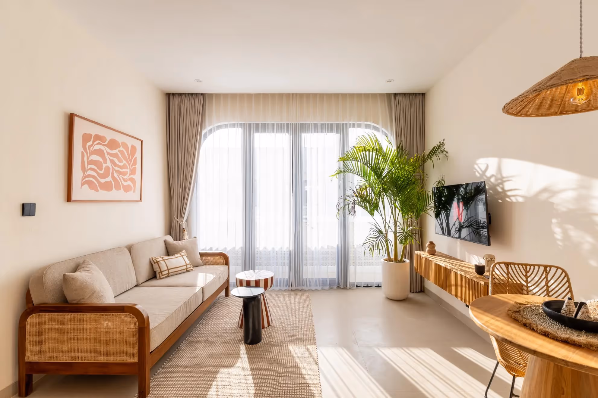 Molaya Residences – 1BDR Designer Apartments in Ungasan with Shared Pool & Tropical Courtyard (1/9)