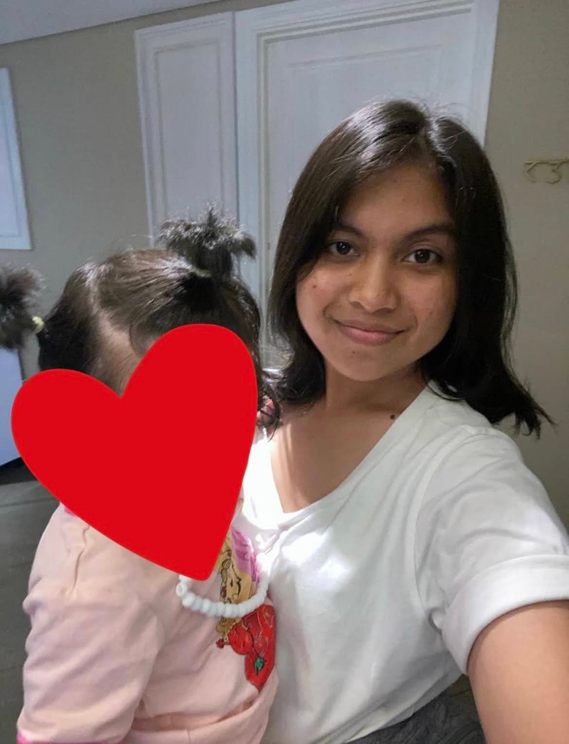 Kar nanny( pengasuh anak ) (1/3)