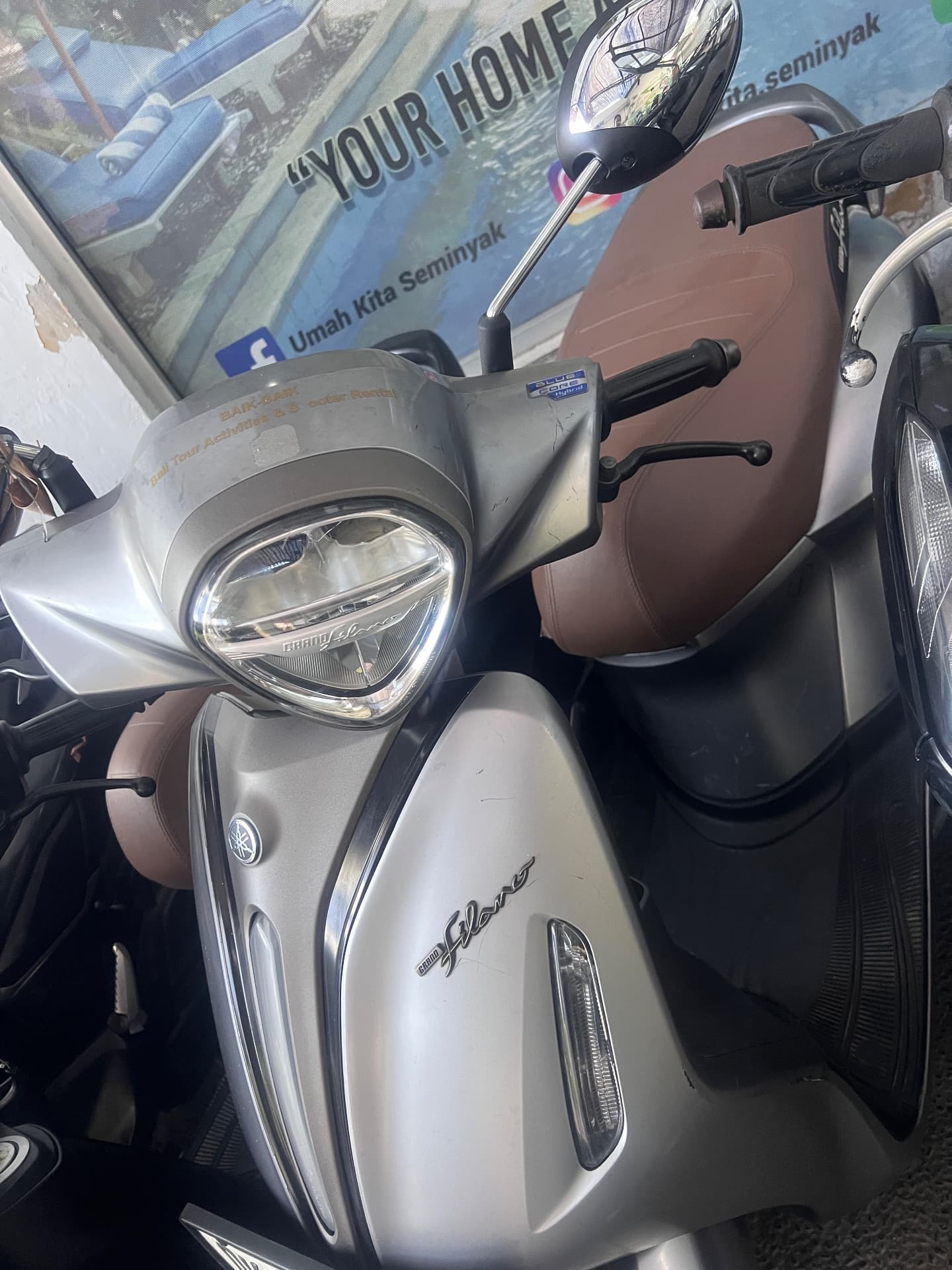 Yamaha Grand Filano Hybrid Connected. (1/3)