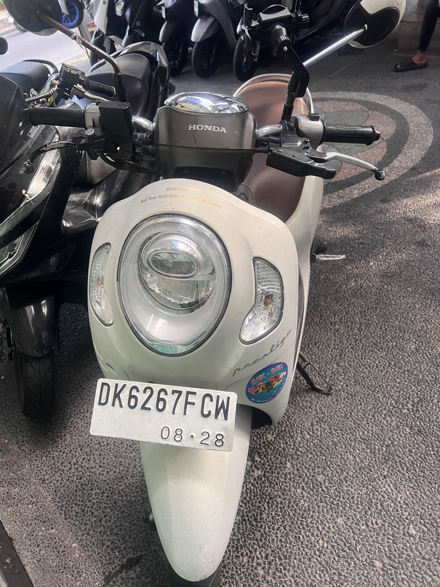 Honda Scoopy — photo 1