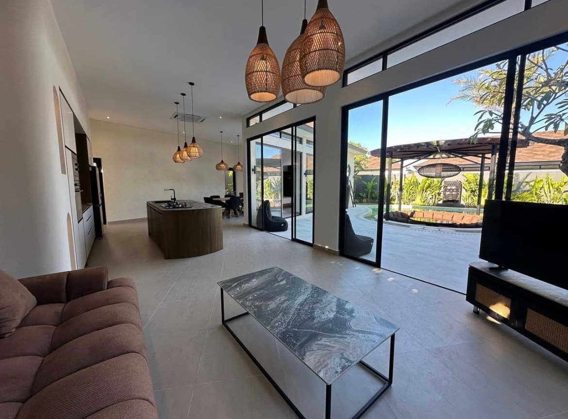 Villa Mewah 3 Kamar Tidur di Ungasan – Brand New dengan Kolam Renang Elegan | Leasehold 24+25 Tahun (1/3)