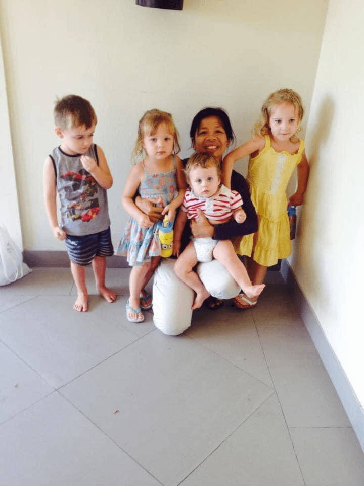 CHILD CARE & NANNY SERVICES (1/3)