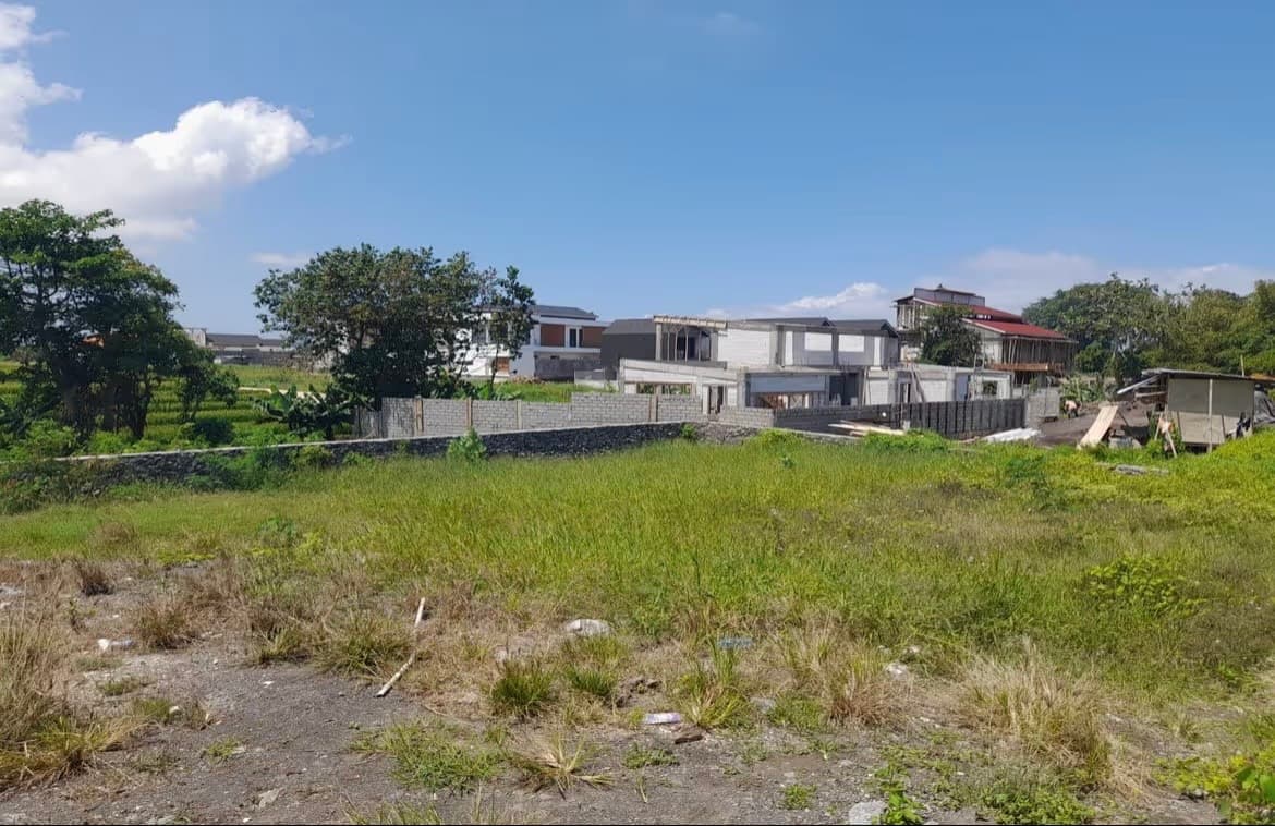 Tanah Leasehold 572 m² di Sesеh (1/3)