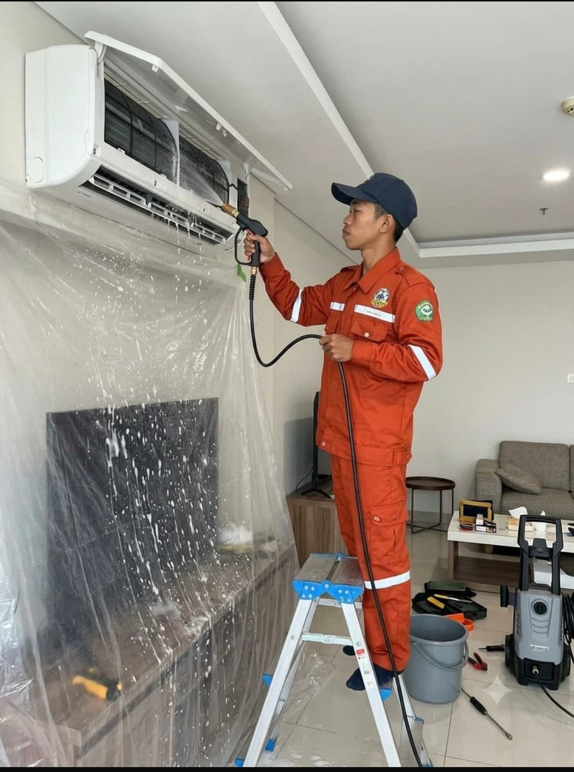 AC cleaner — photo 1