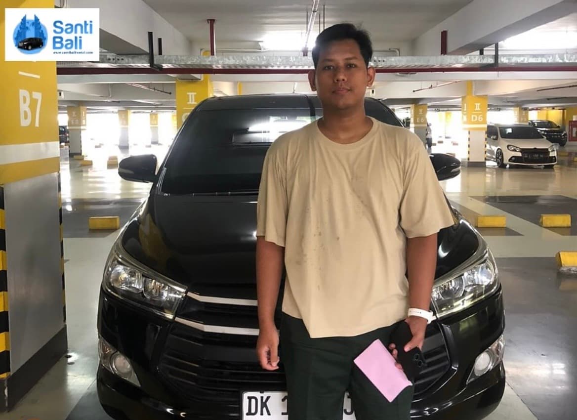 Sewa Toyota Innova Reborn AT (1/2)