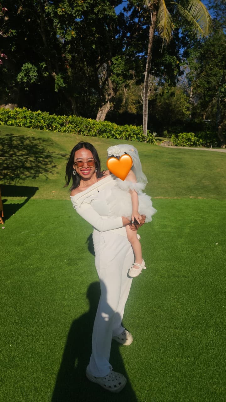 Sari nanny Jimbaran (1/3)