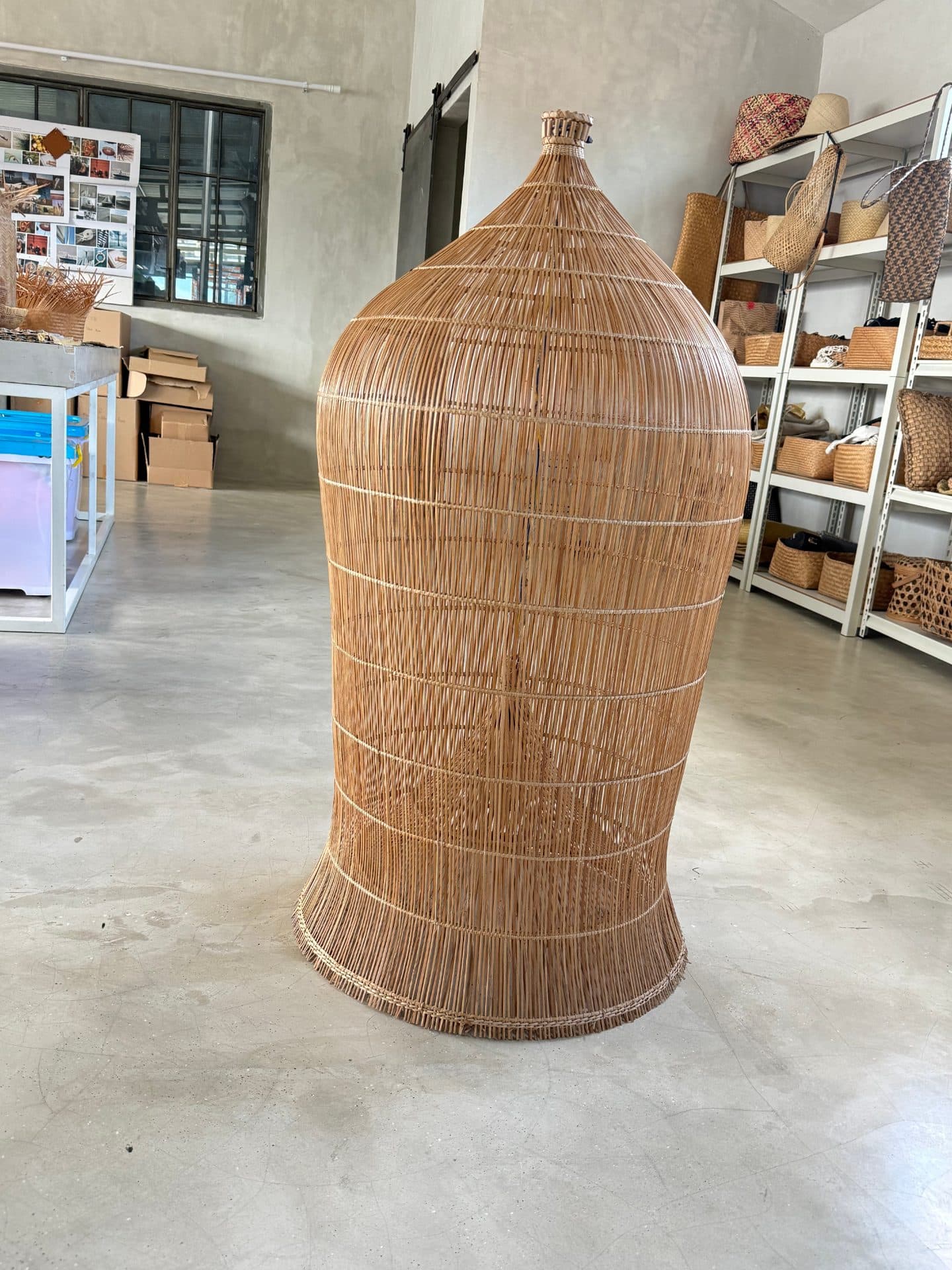 LOMBOK WOVEN RATTAN HANGING LAMP SHADE (1/2)