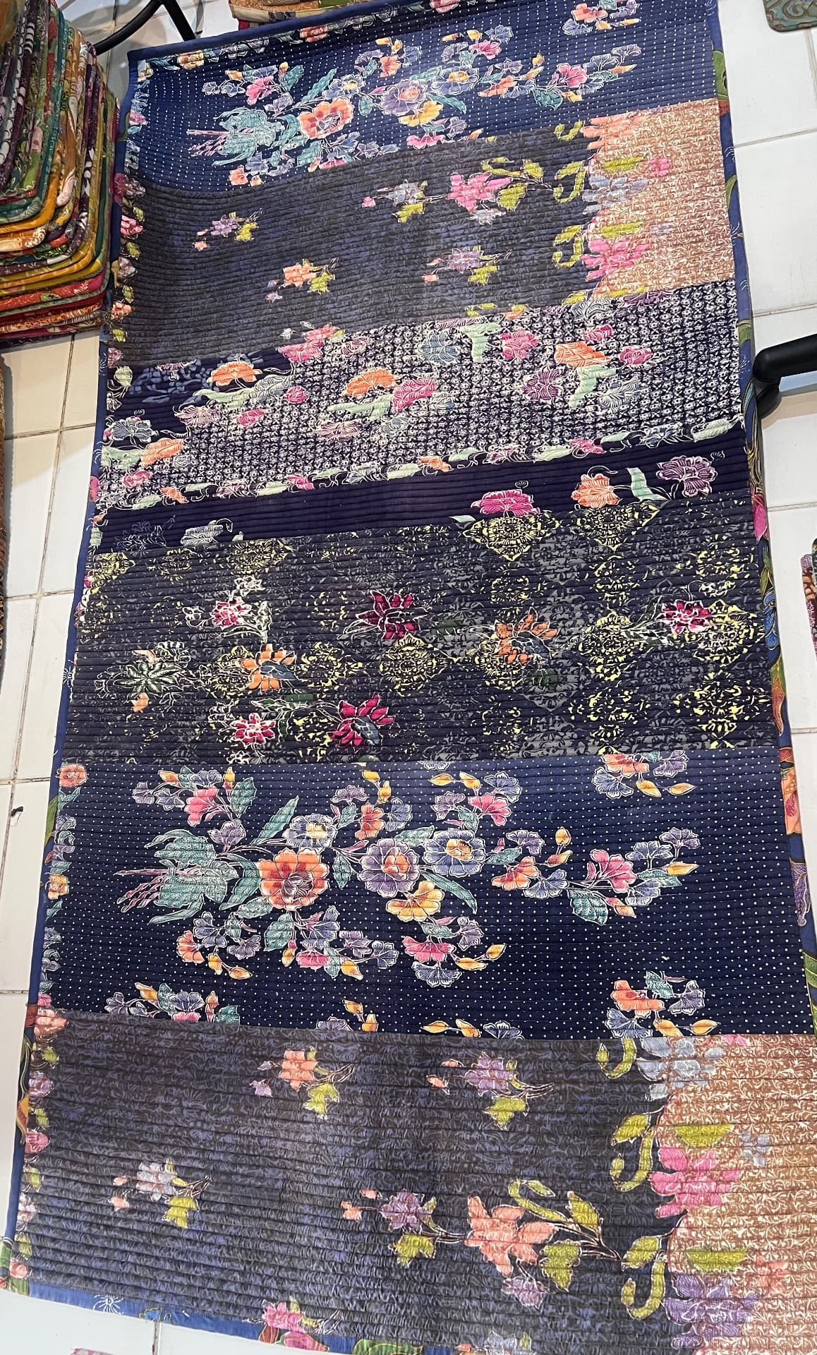 Sky ( Grand Tapis Batik Motif Floral ) (1/3)