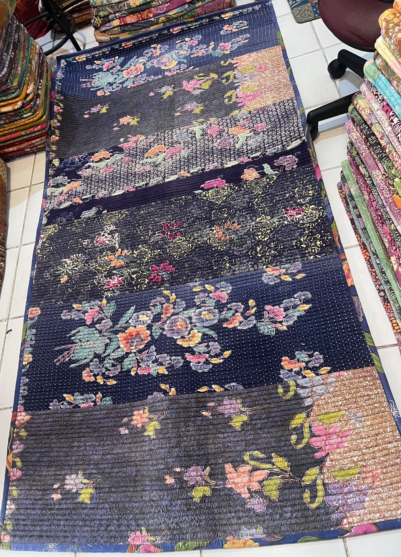 Sky ( Grand Tapis Batik Motif Floral ) (1/3)