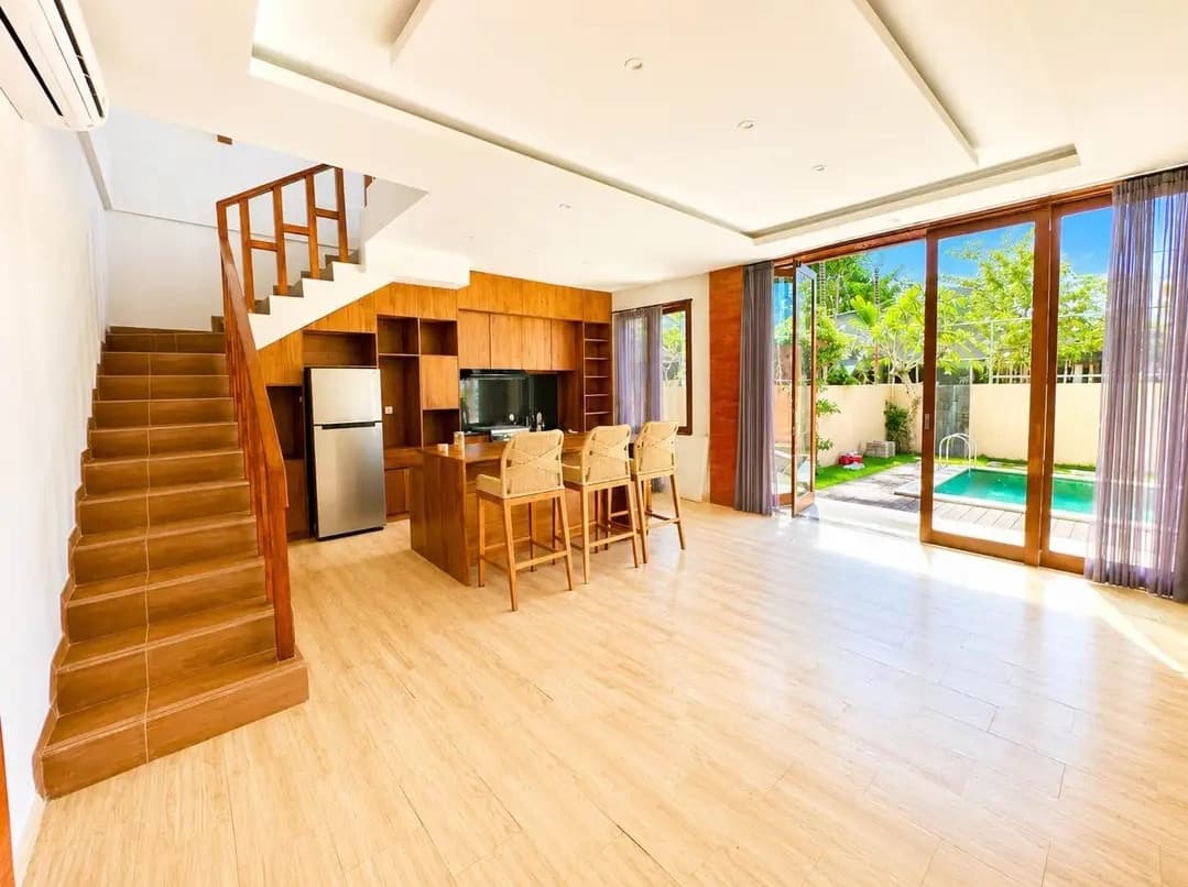 FOR RENT 3 BR – PRIVATE VILLA IN PERERENAN ( 1 year ) (1/3)