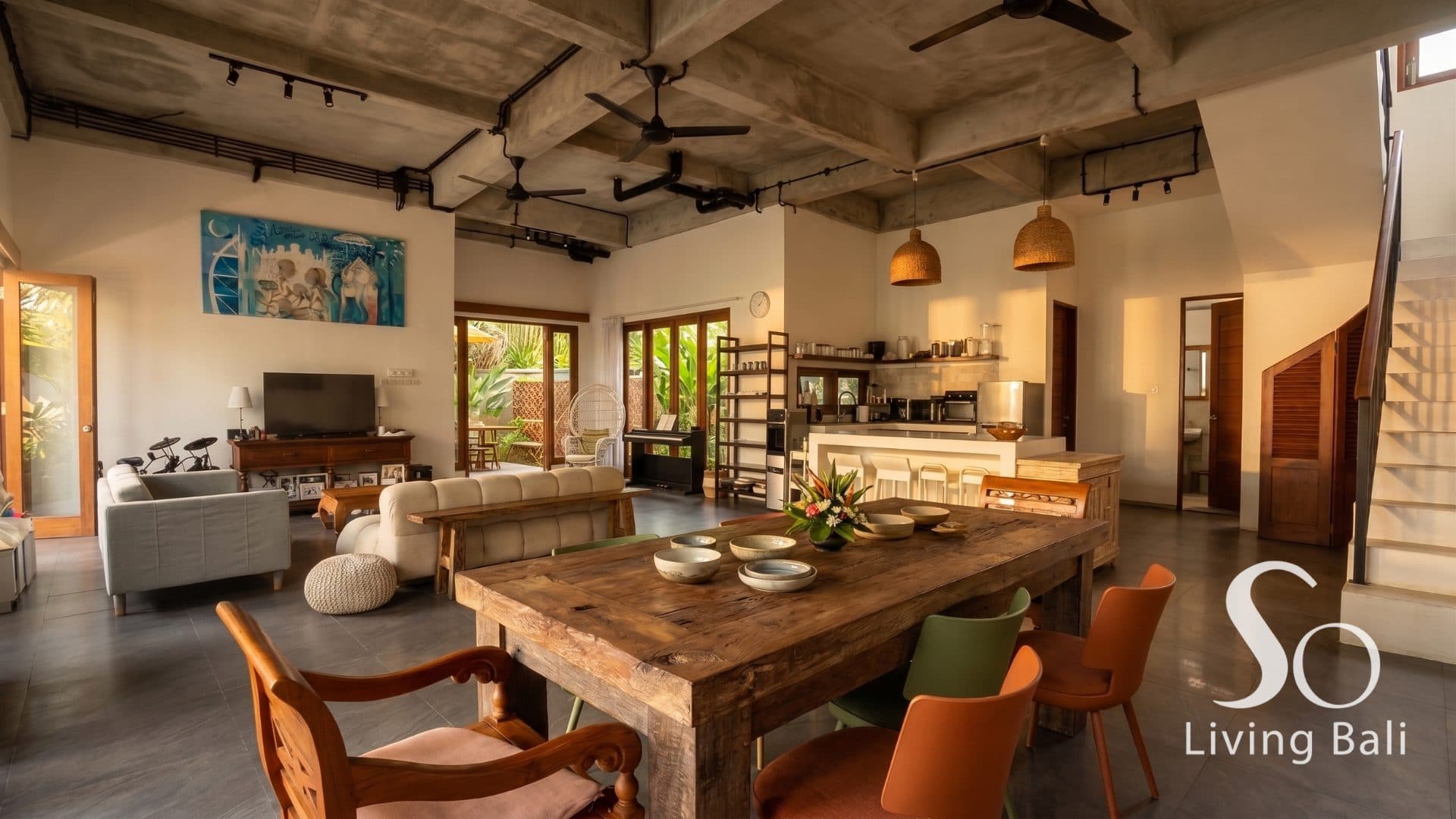 Berawa · 5BR Villa · Garden Pool Living (1/3)