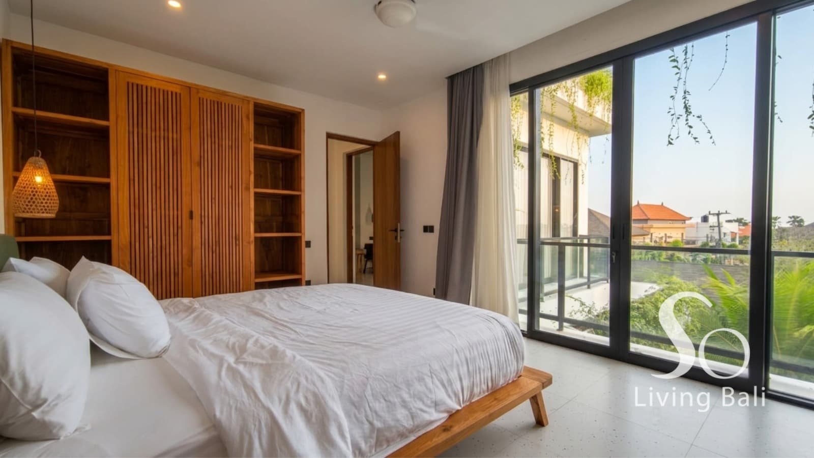 Umalas · Villa 4BR · Modern Tropical Retreat (1/3)