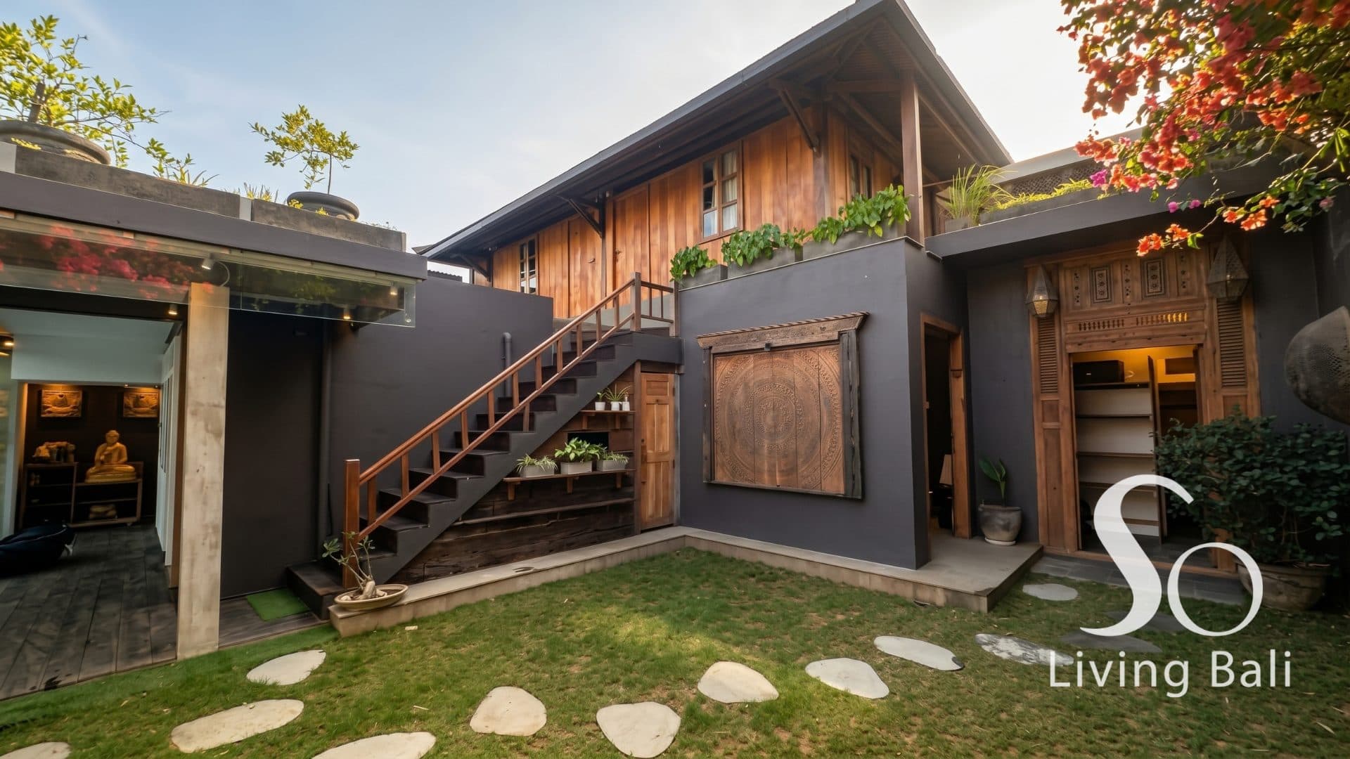 Berawa · Villa 4BR · Indonesian Craft & Music Studio (1/15)