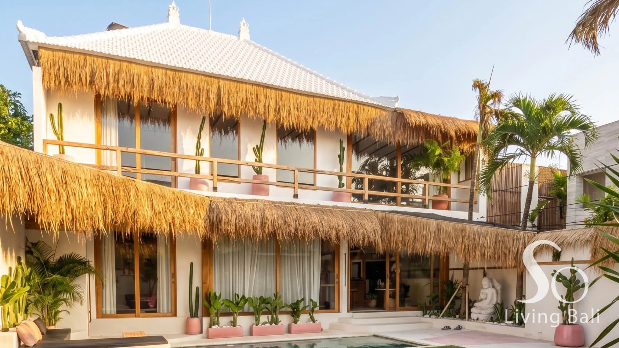 Berawa · Villa 3BR · Contemporary Balinese Soul (1/14)