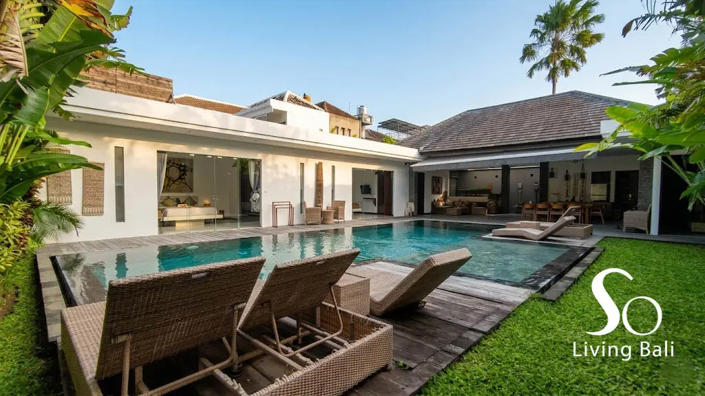 Seminyak · Villa 4BR · Tropical Pool Courtyard — foto 1
