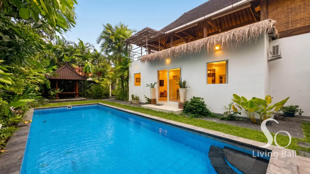 Berawa · Villa 4BR · Kehidupan Keluarga Tropis — foto 1