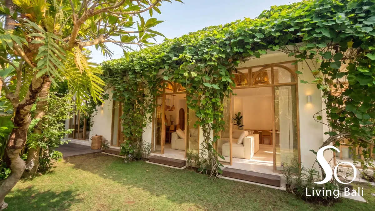 Berawa · Villa 3BR · Tropical Garden Living (1/15)