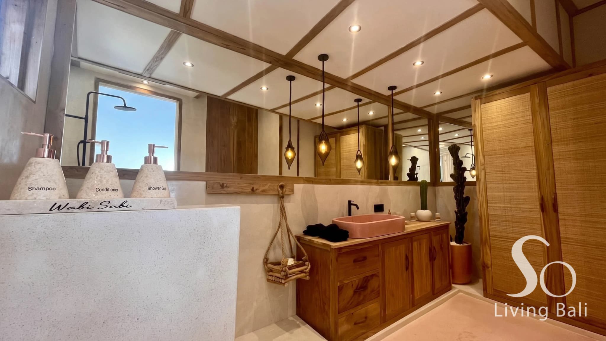 Berawa · Villa 3BR · Contemporary Balinese Soul (1/14)