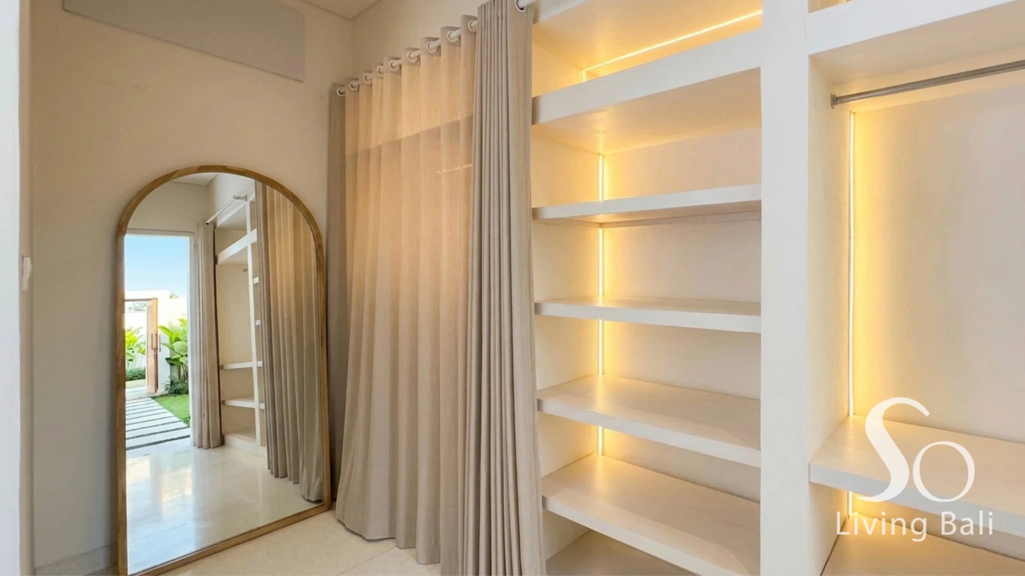 Umalas · Villa 5BR · The Art of Family Living (1/15)